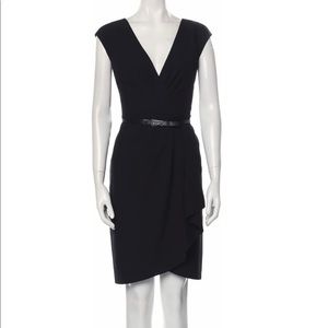 Michael Kors - Plunging Neckline Black Zip-Up Cocktail Dress - EUC - Size 6 🔥